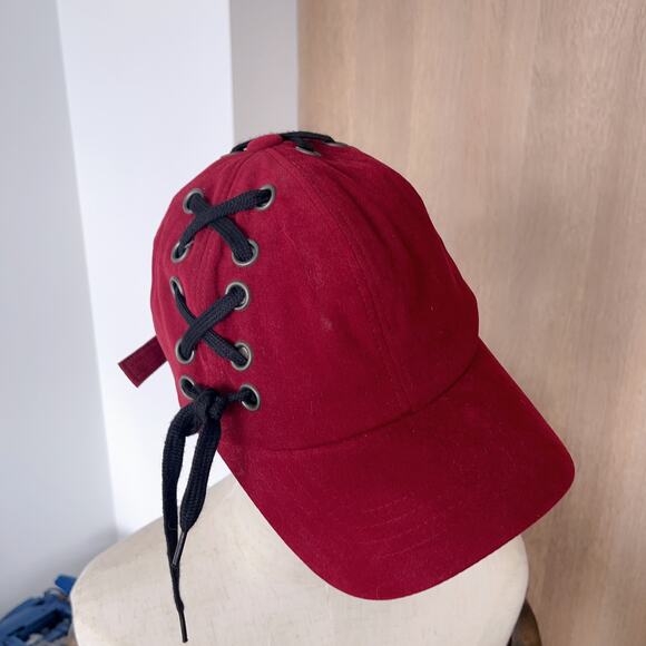 Oct. 3 Korean Fashion Velvet Cap with Tie (One Size) - Picture 4 of 6